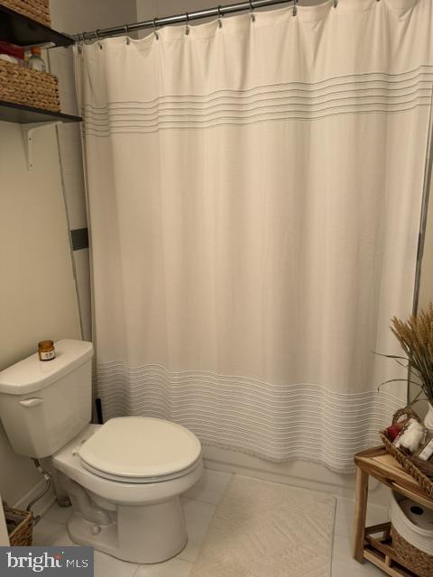 1909 E HAGERT STREET Unit: 1