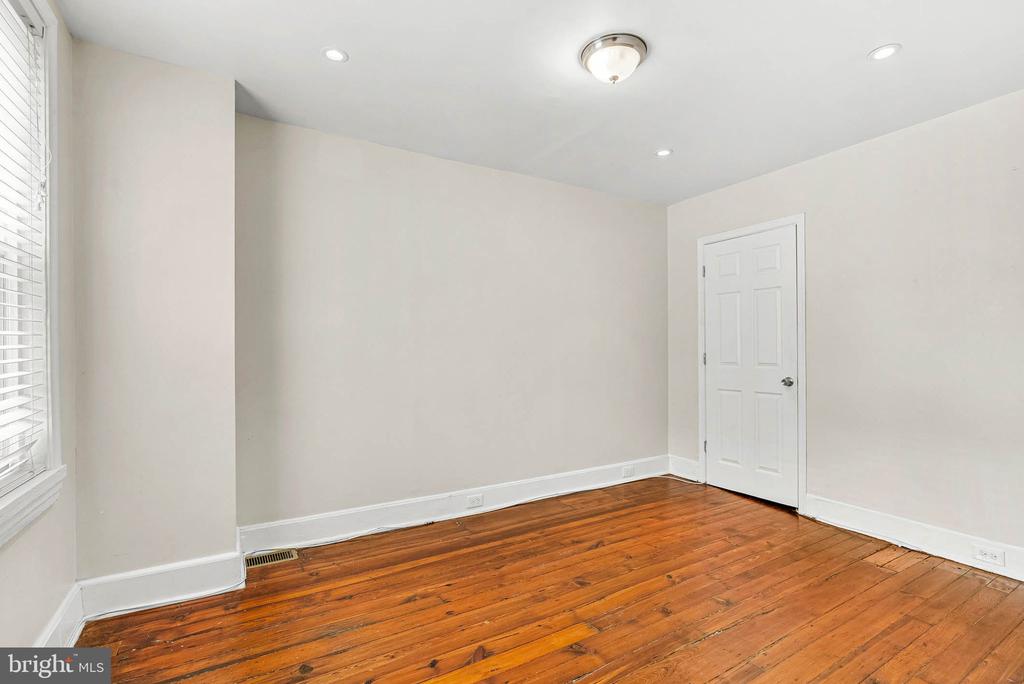 1107 BRANDYWINE STREET