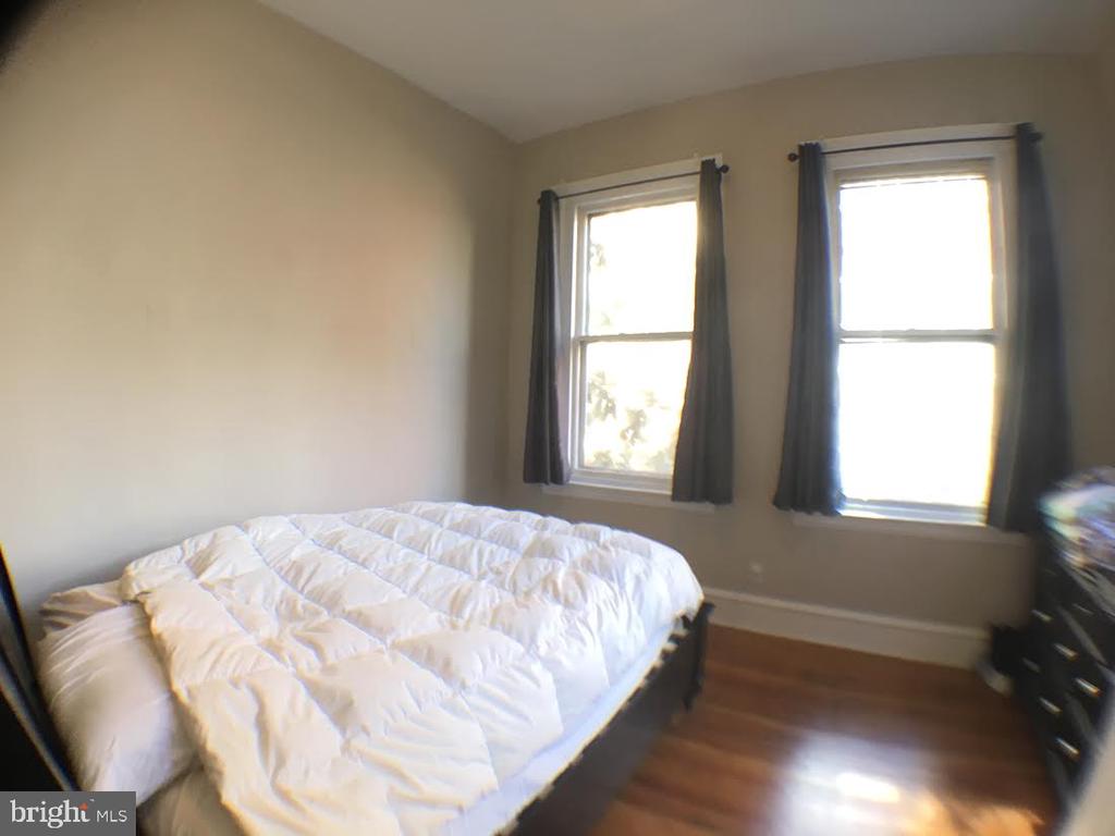 2131 SPRUCE STREET