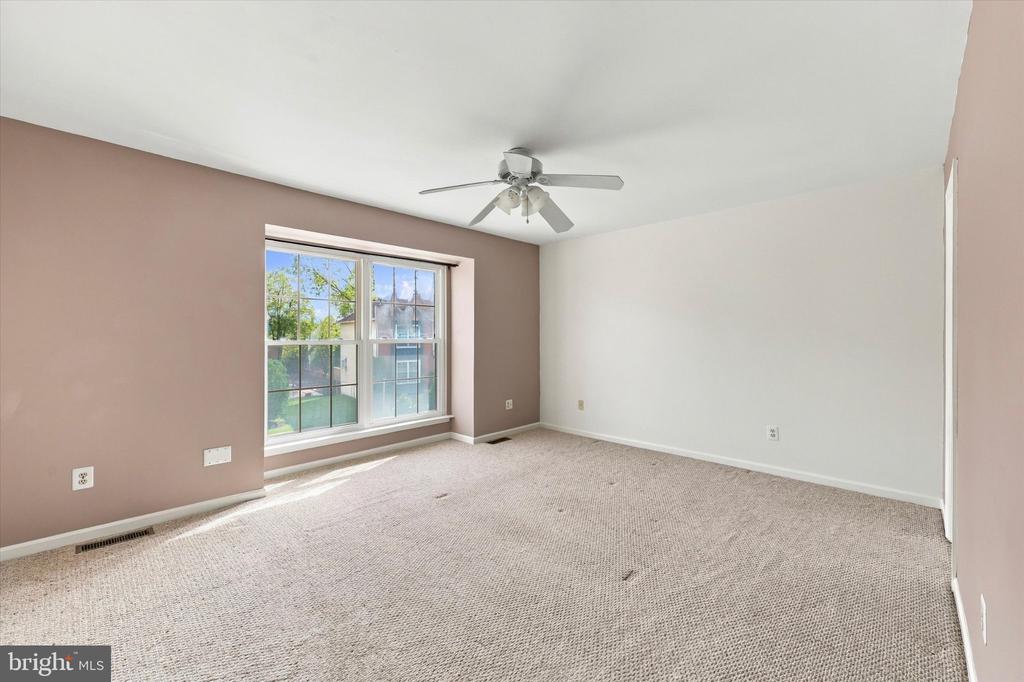 7923-31 RIDGE AVENUE Unit: 27