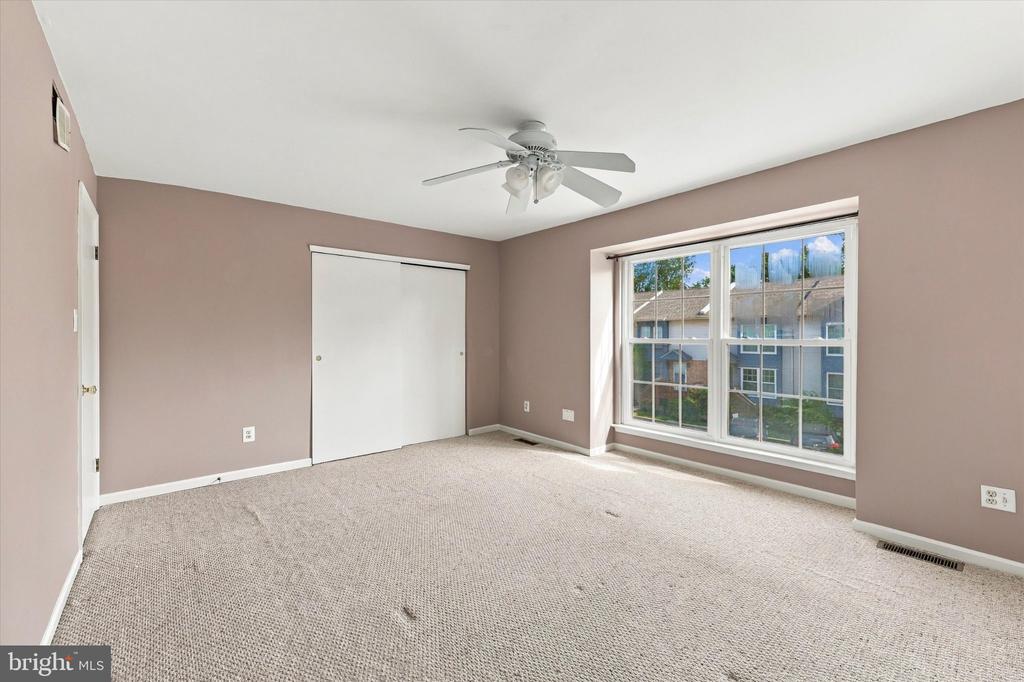 7923-31 RIDGE AVENUE Unit: 27