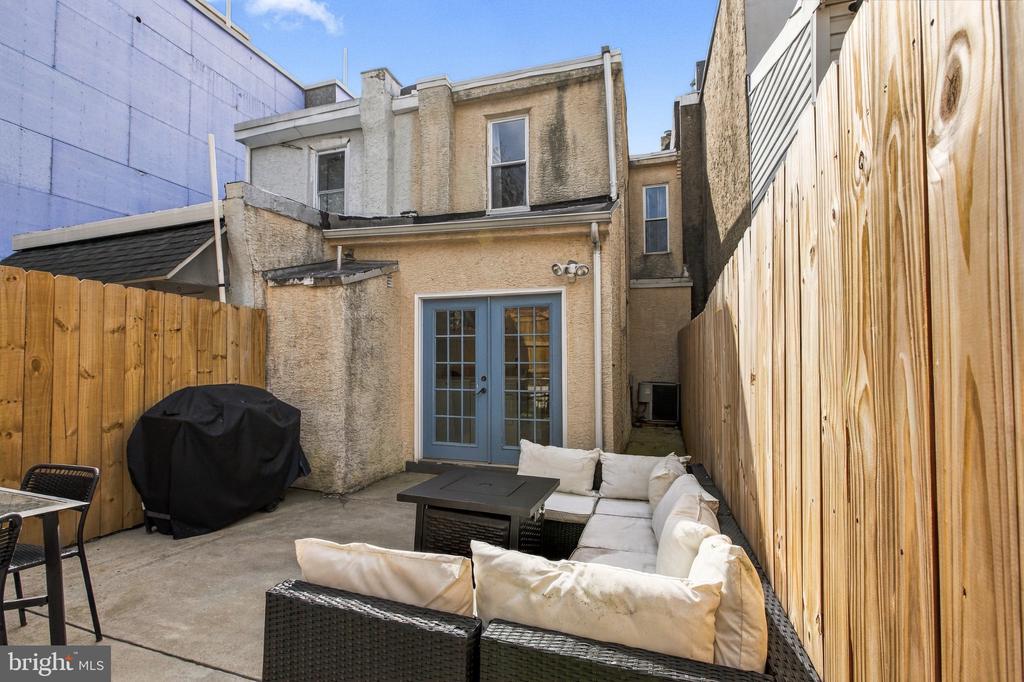 4353 FLEMING STREET