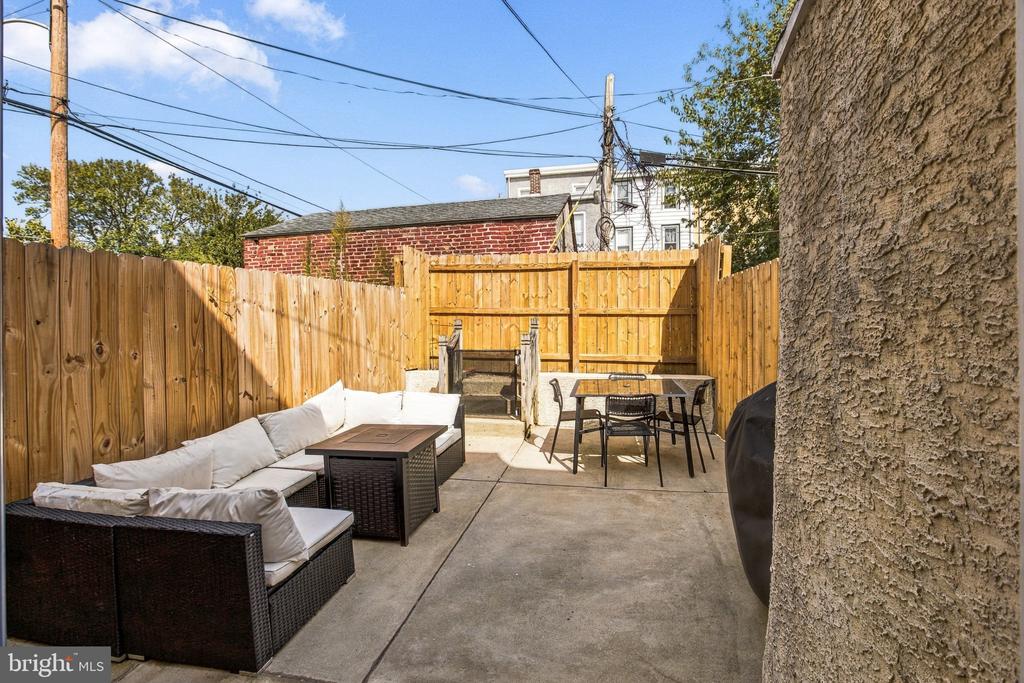 4353 FLEMING STREET