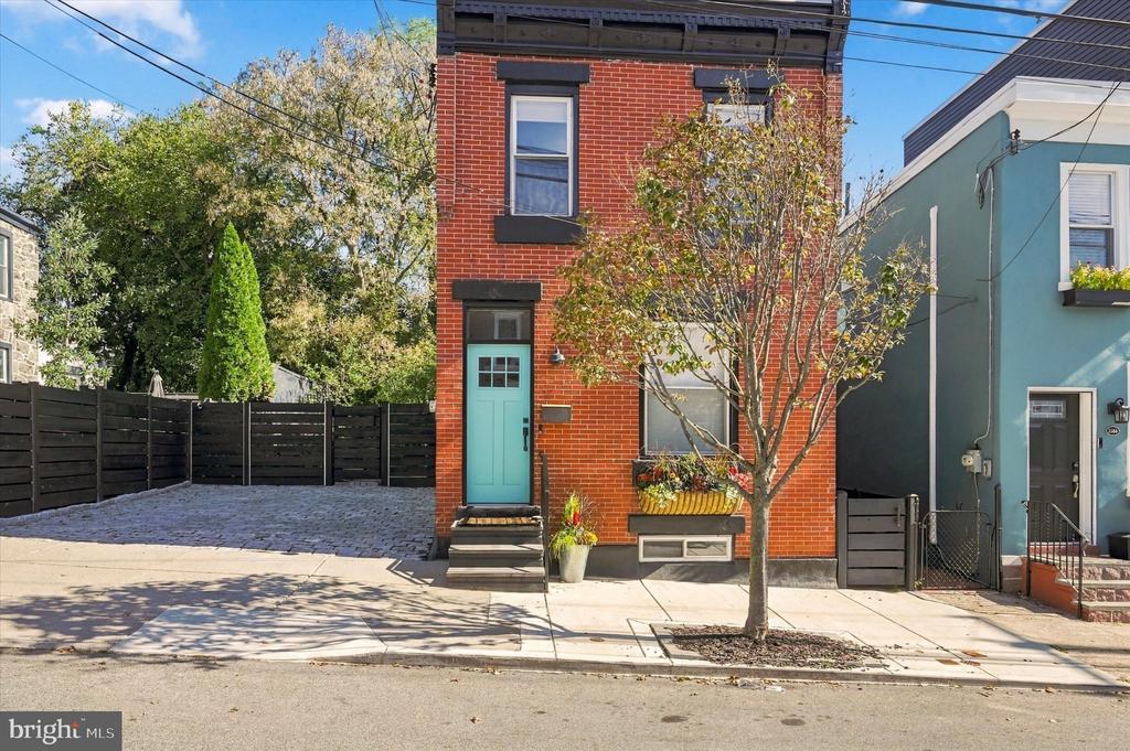3584 Calumet Street Philadelphia PA