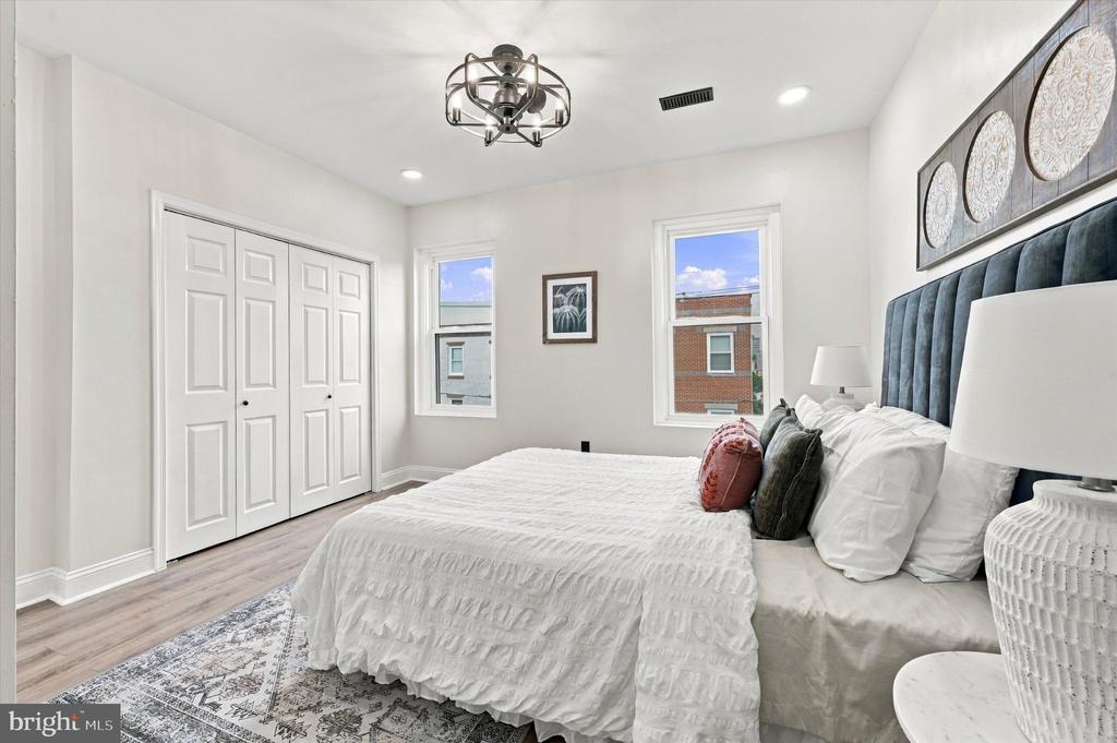 856 PERKIOMEN STREET Unit: 856