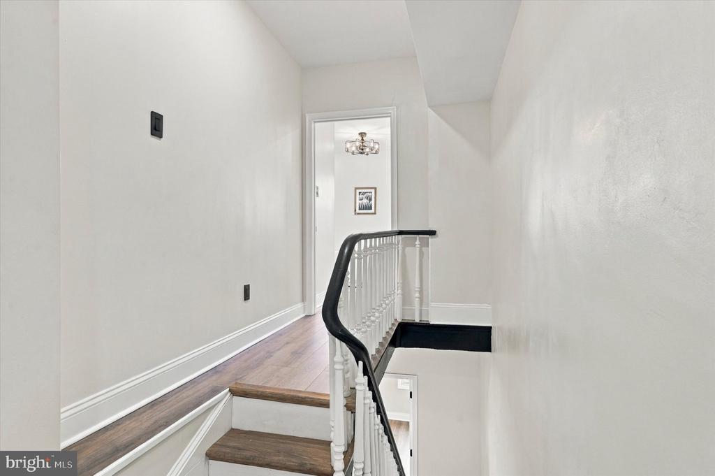 856 PERKIOMEN STREET Unit: 856