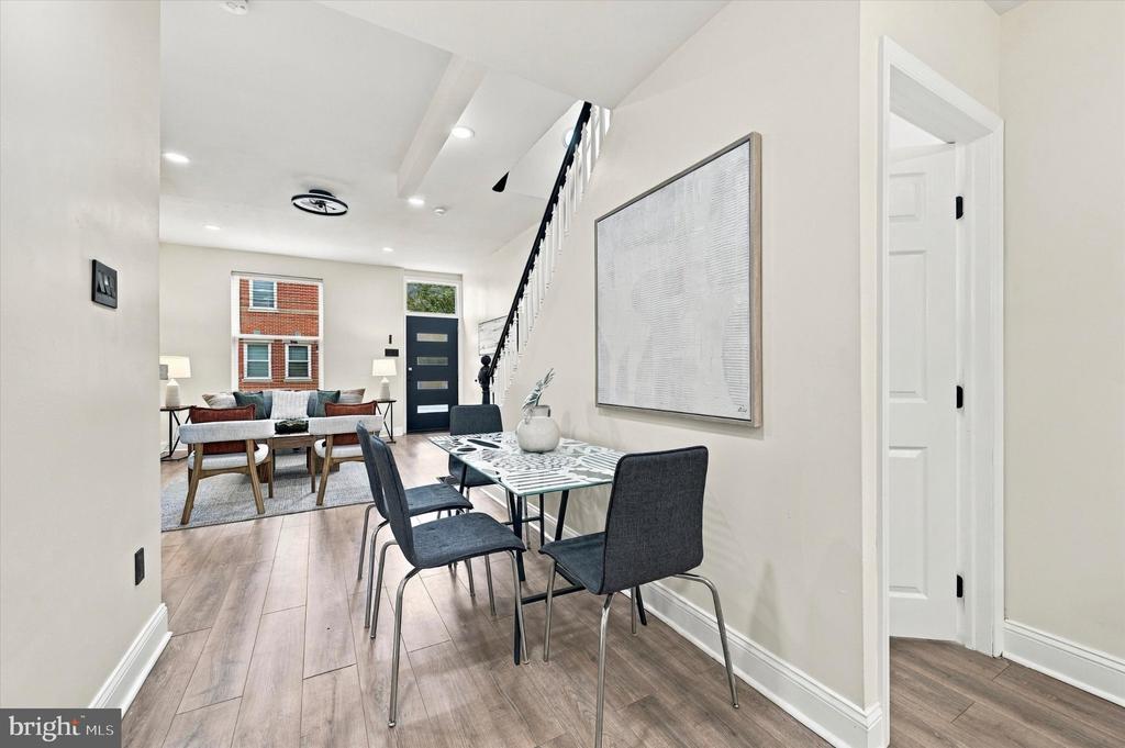 856 PERKIOMEN STREET Unit: 856