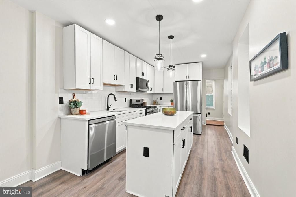 856 PERKIOMEN STREET Unit: 856