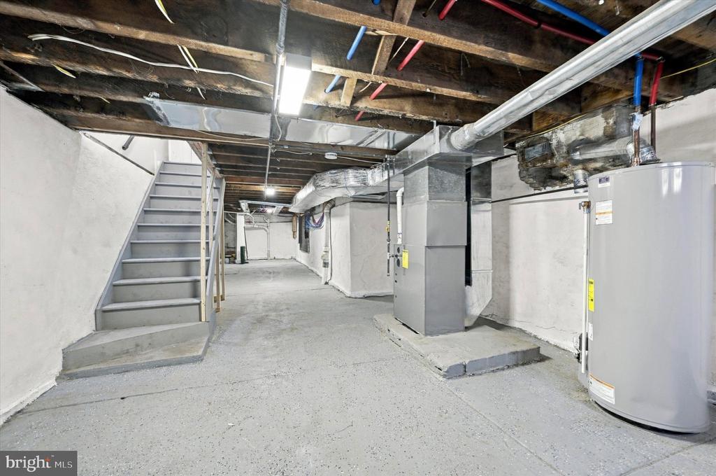 856 PERKIOMEN STREET Unit: 856