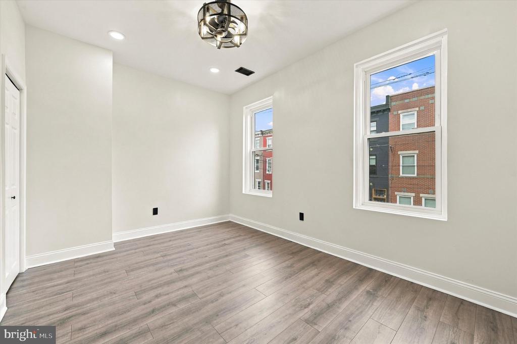 856 PERKIOMEN STREET Unit: 856
