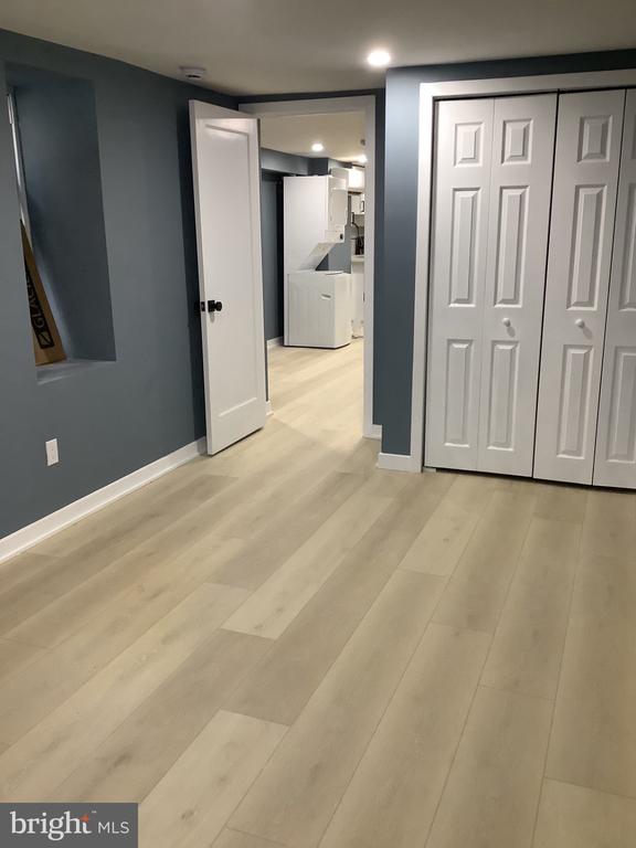5009 N CAMAC STREET Unit: REAR