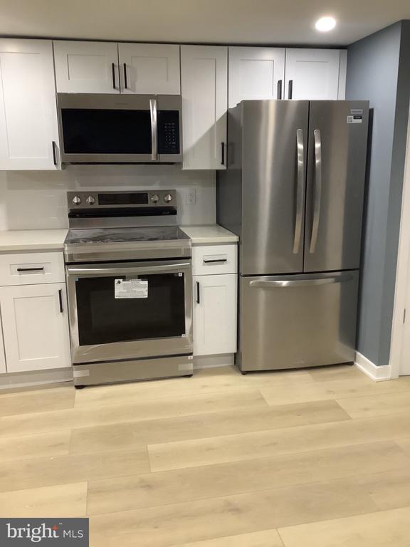5009 N CAMAC STREET Unit: REAR