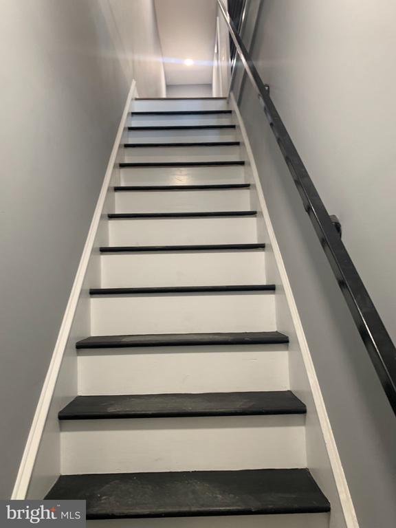 5246 JEFFERSON STREET Unit: 2