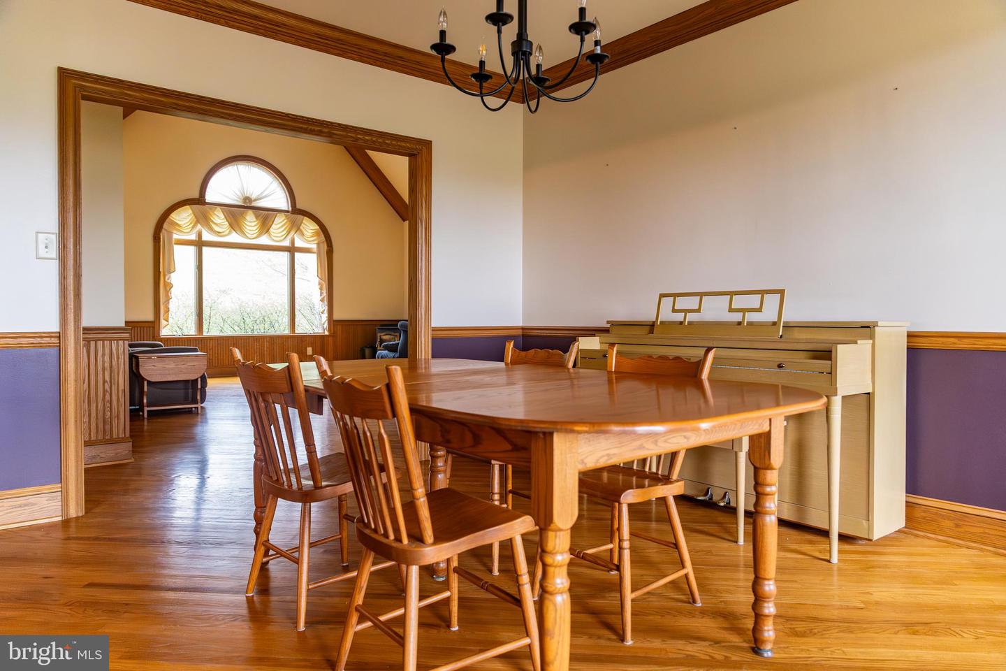 164 Heister Valley Rd