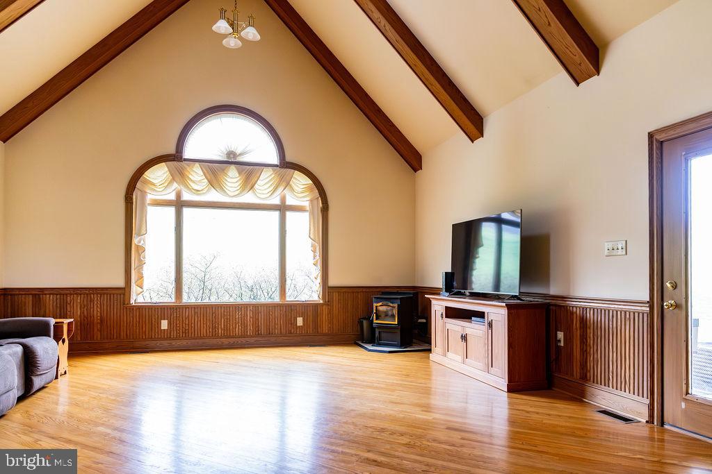 164 Heister Valley Rd