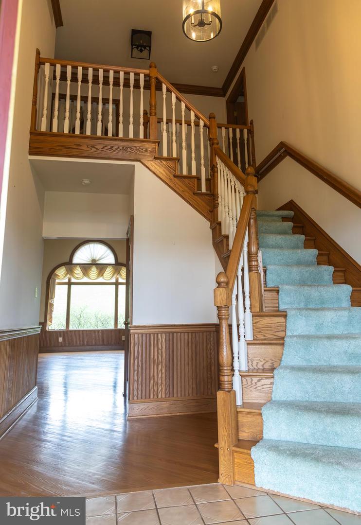 164 Heister Valley Rd