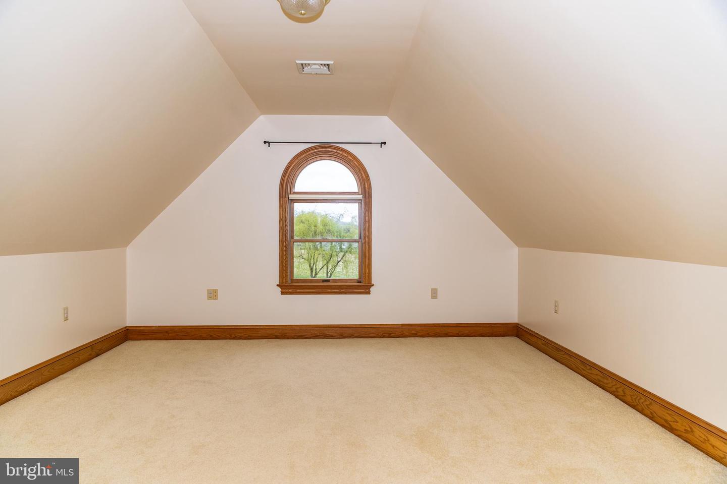 164 Heister Valley Rd