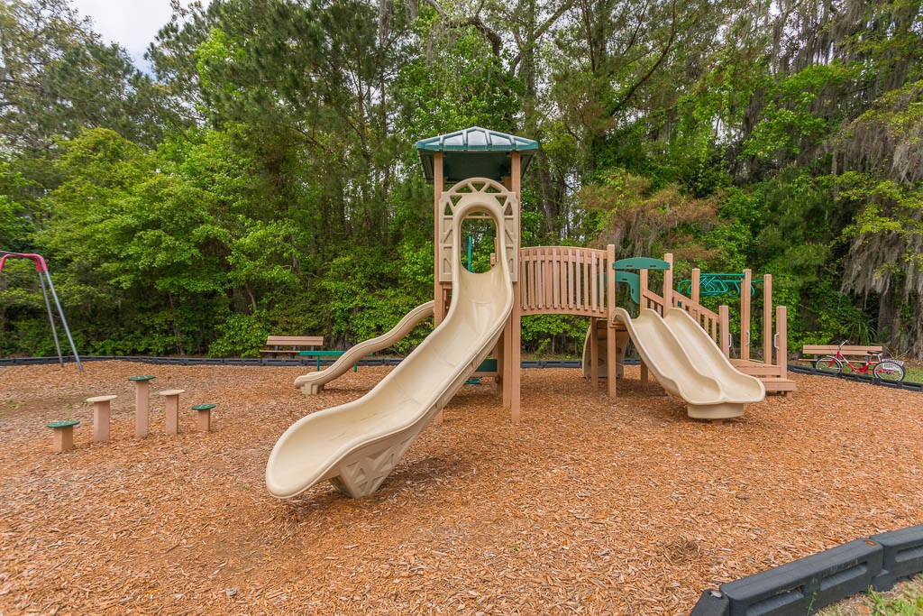 12 Harbor Pointe Circle