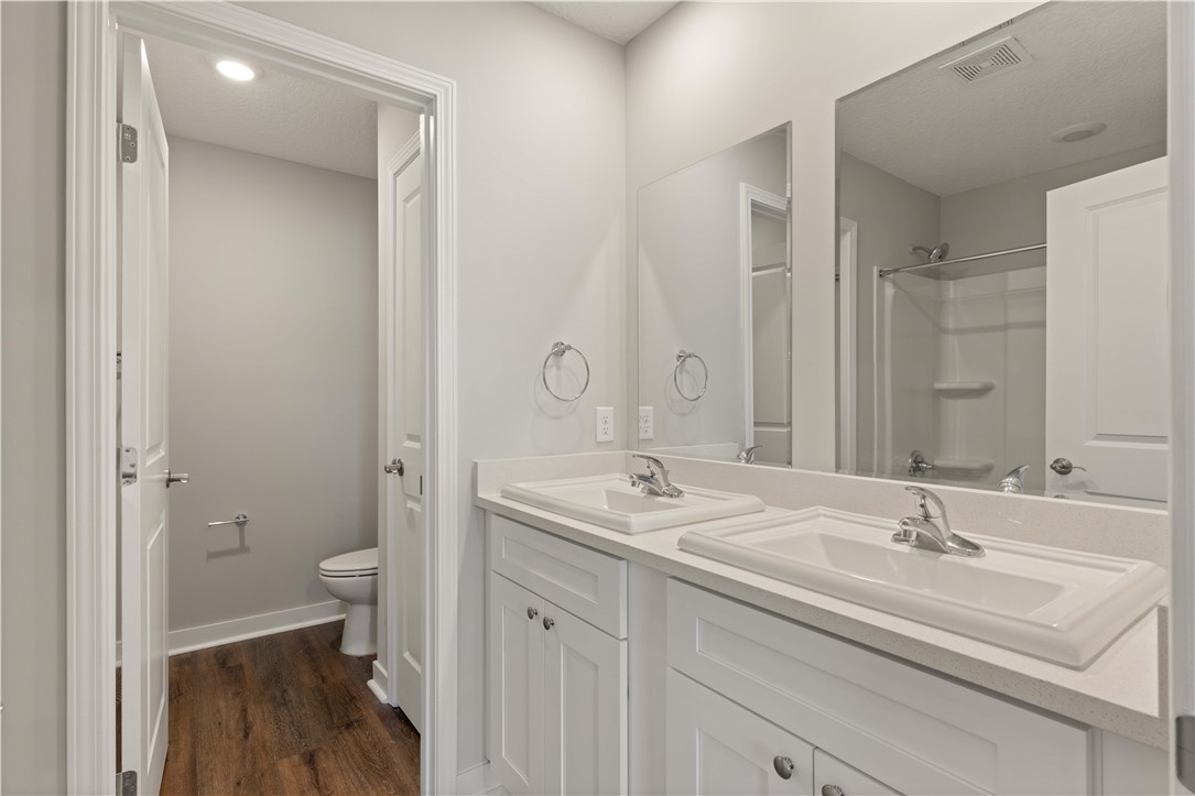 208 Bottlebrush Walk