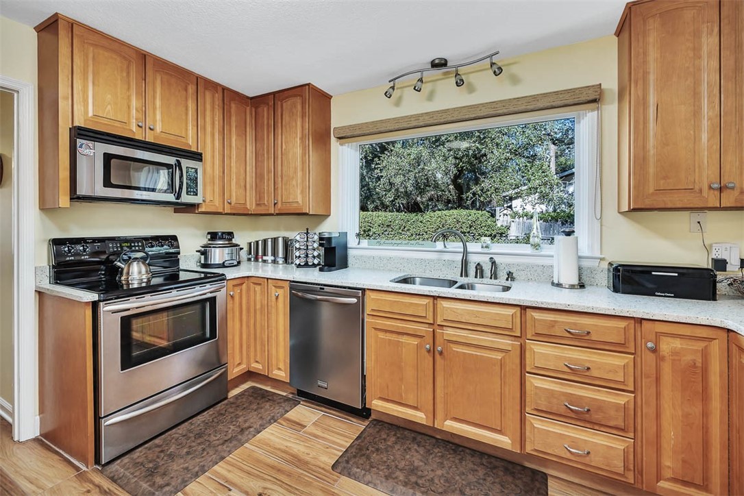 100 Whitefield Ave