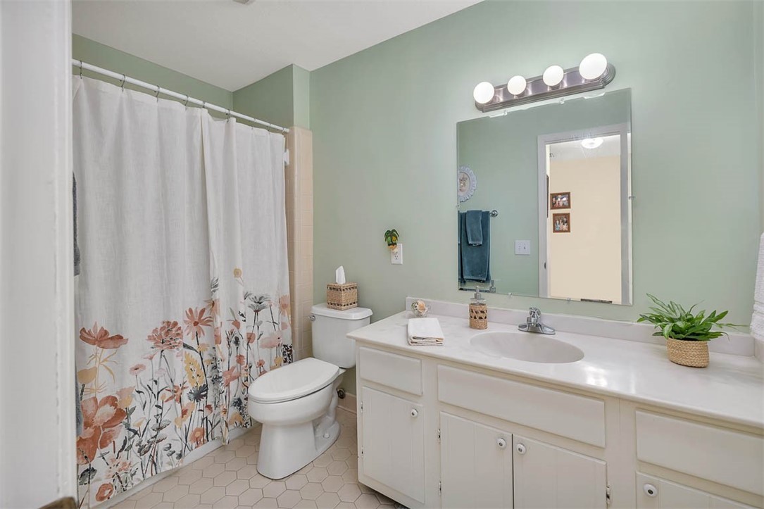 100 Whitefield Ave