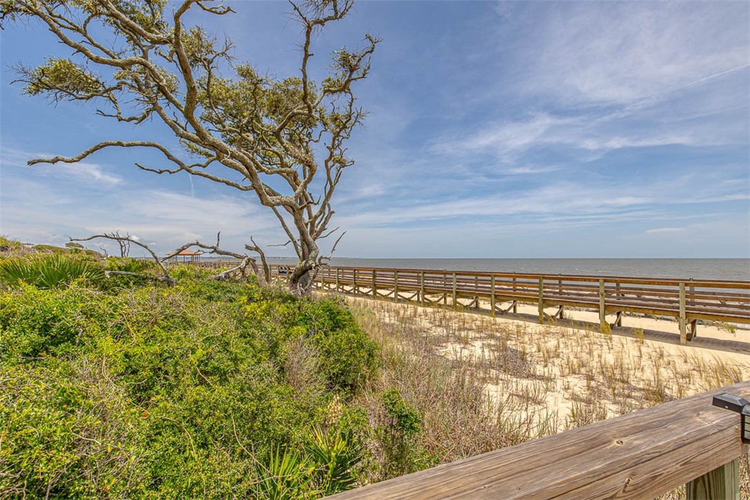 1175 N Beachview Drive 234