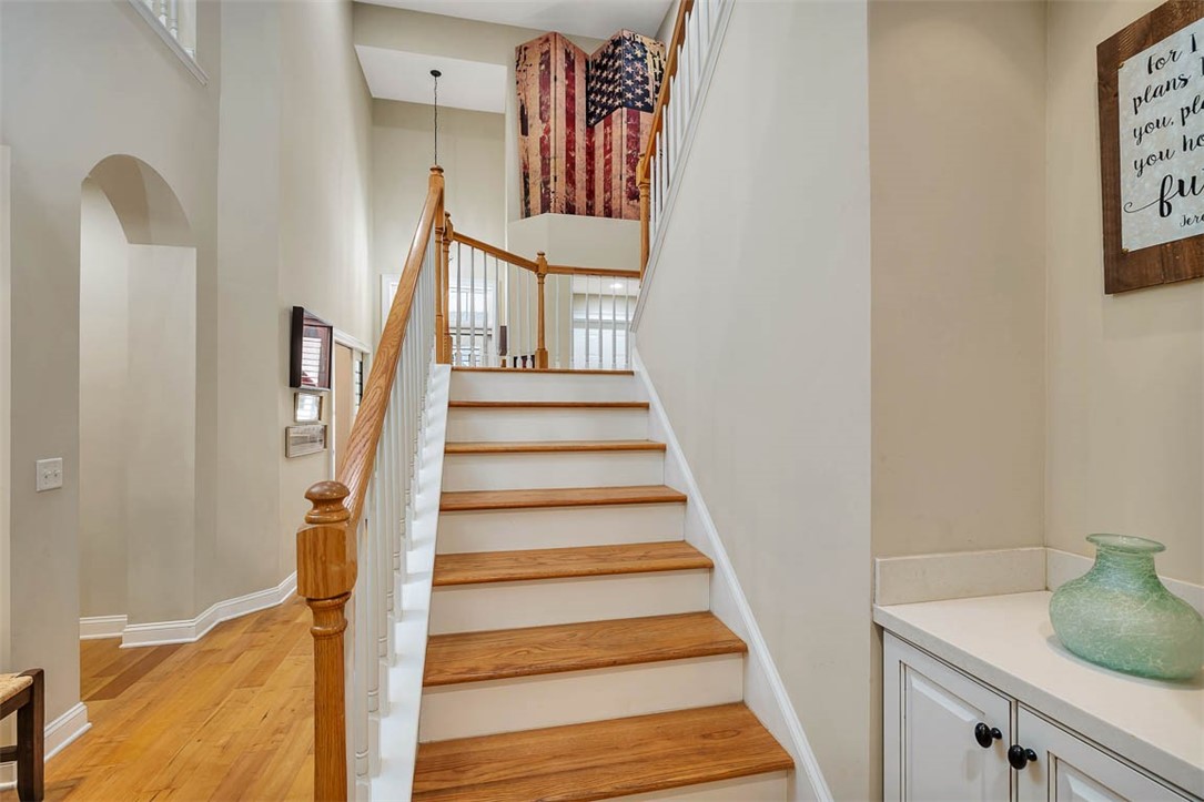 548 Fox Run Circle