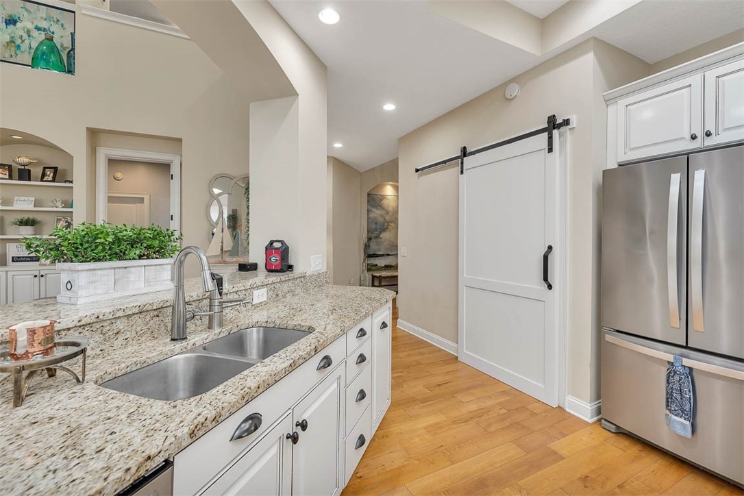 548 Fox Run Circle
