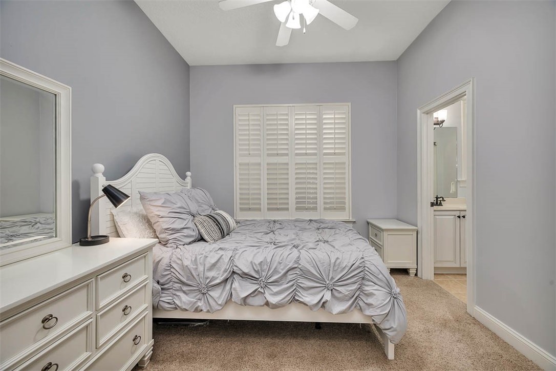 548 Fox Run Circle