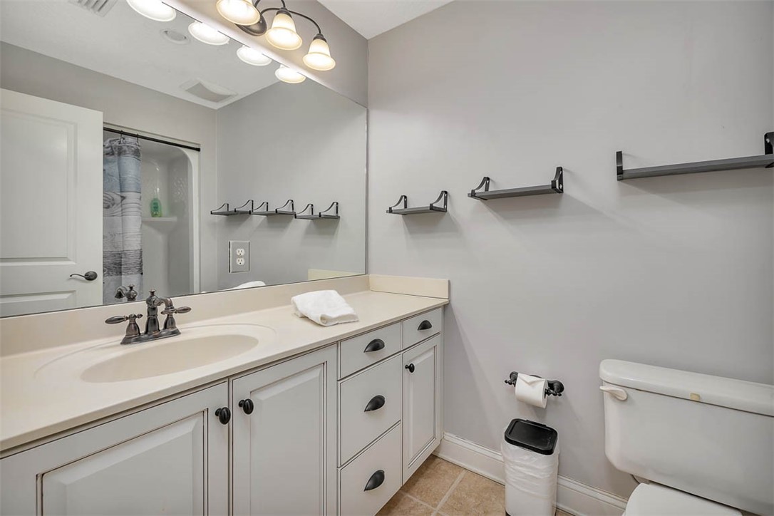 548 Fox Run Circle