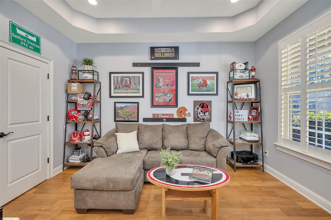 548 Fox Run Circle