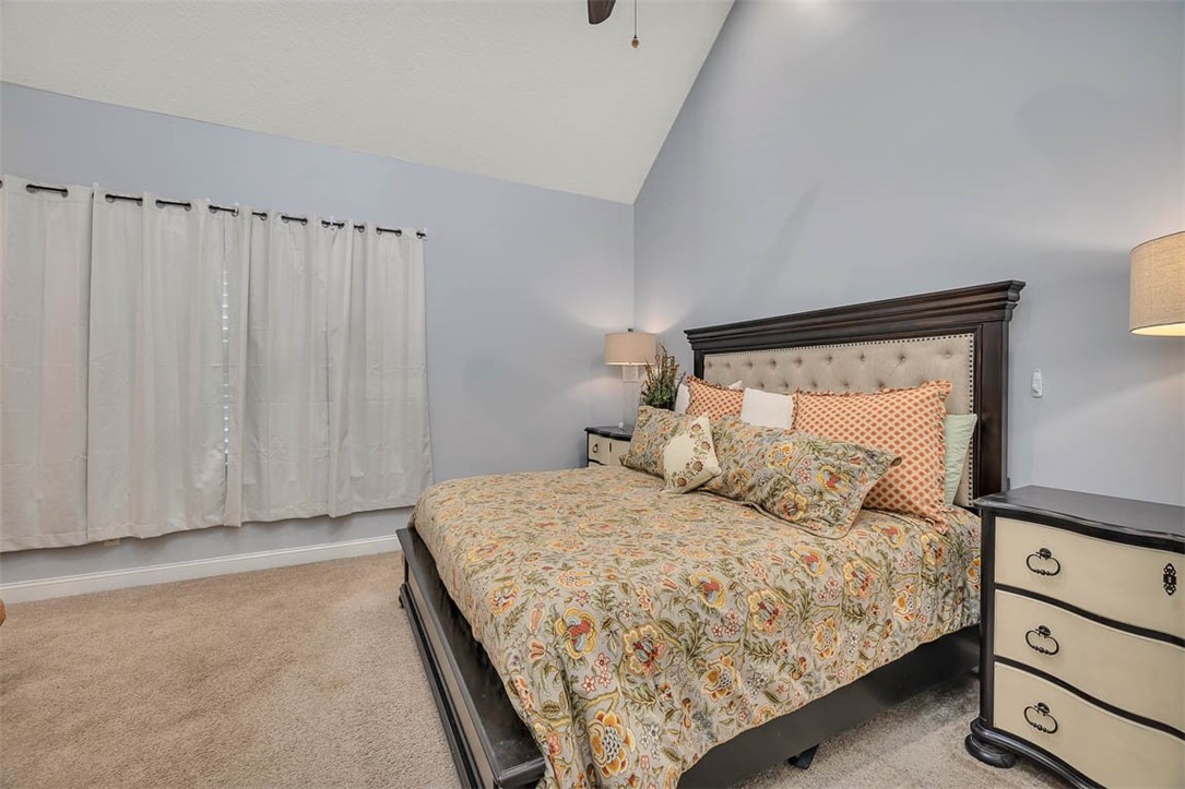 548 Fox Run Circle