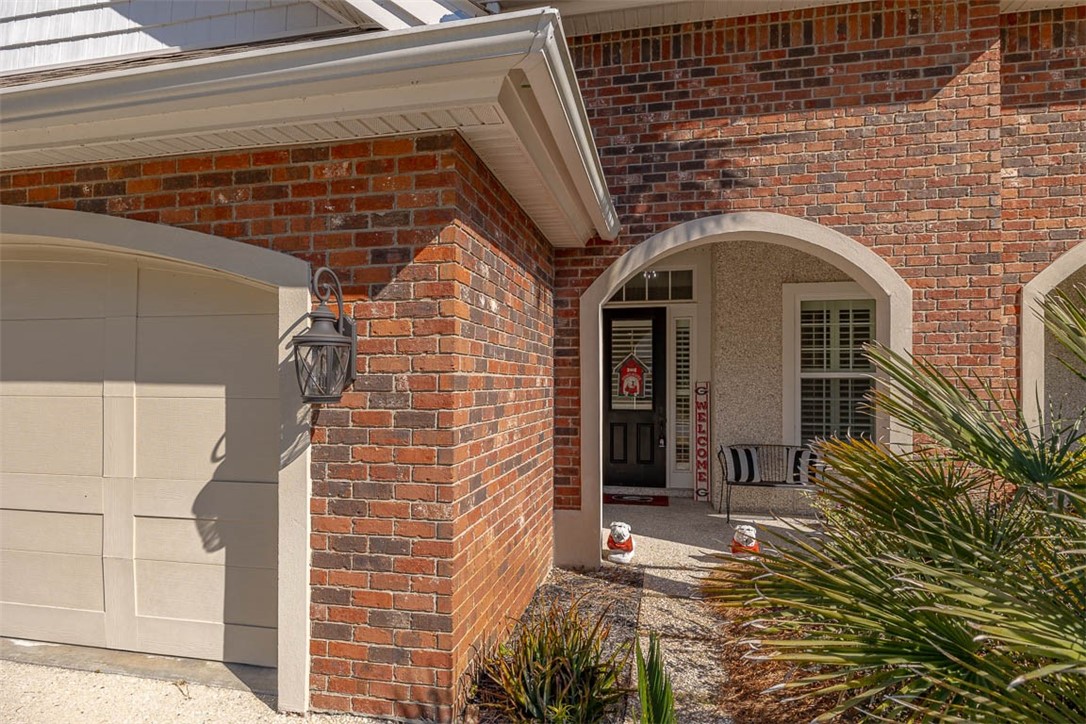 548 Fox Run Circle