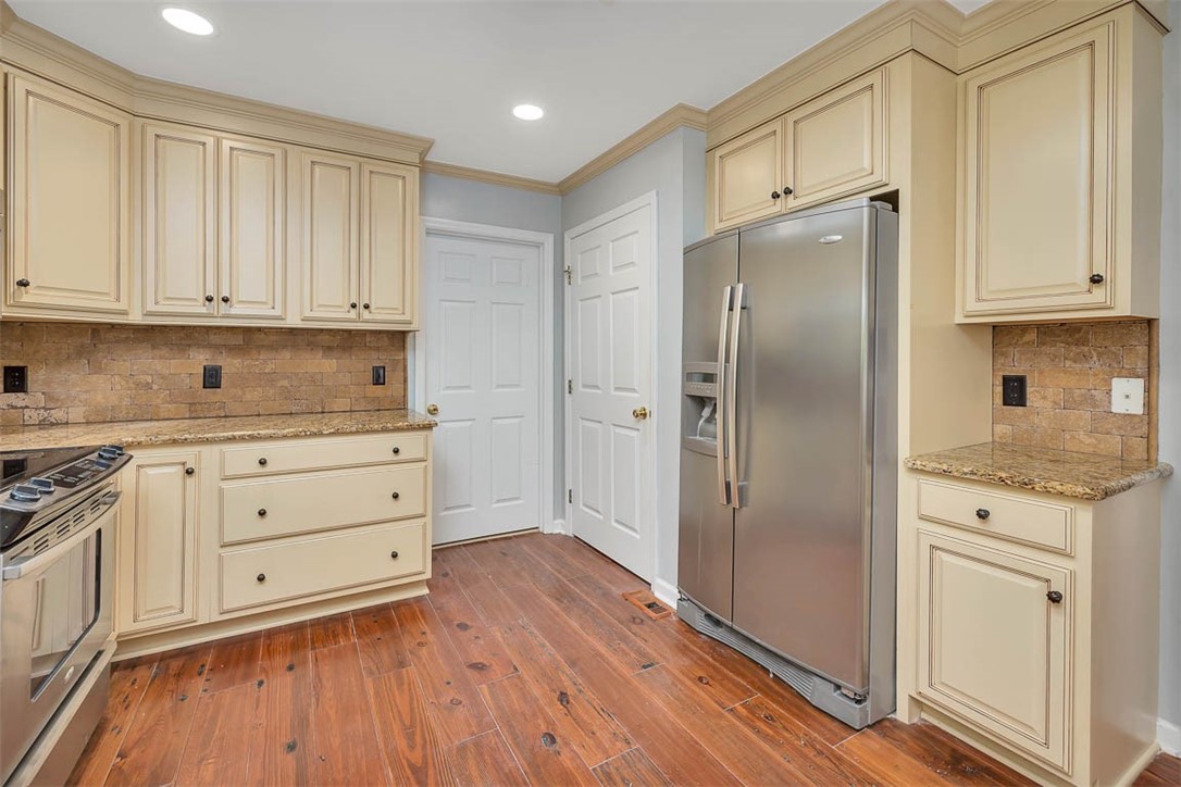 212 Stillwater Drive