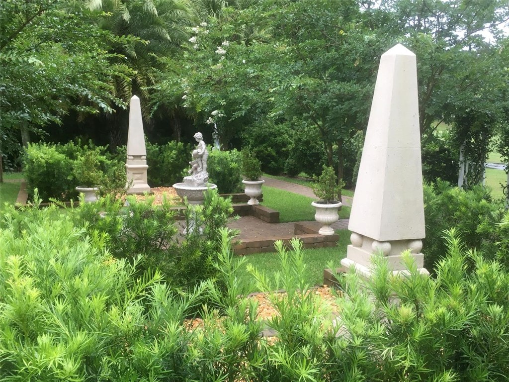 265 Harbor Pointe Drive