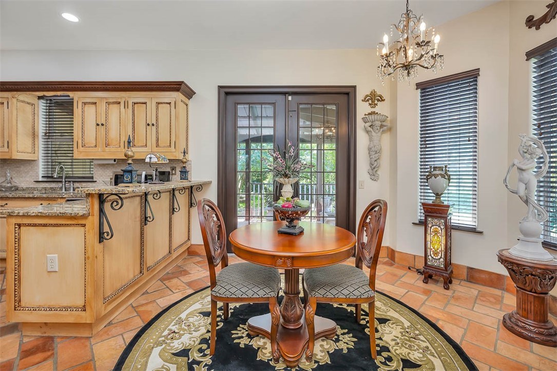 265 Harbor Pointe Drive