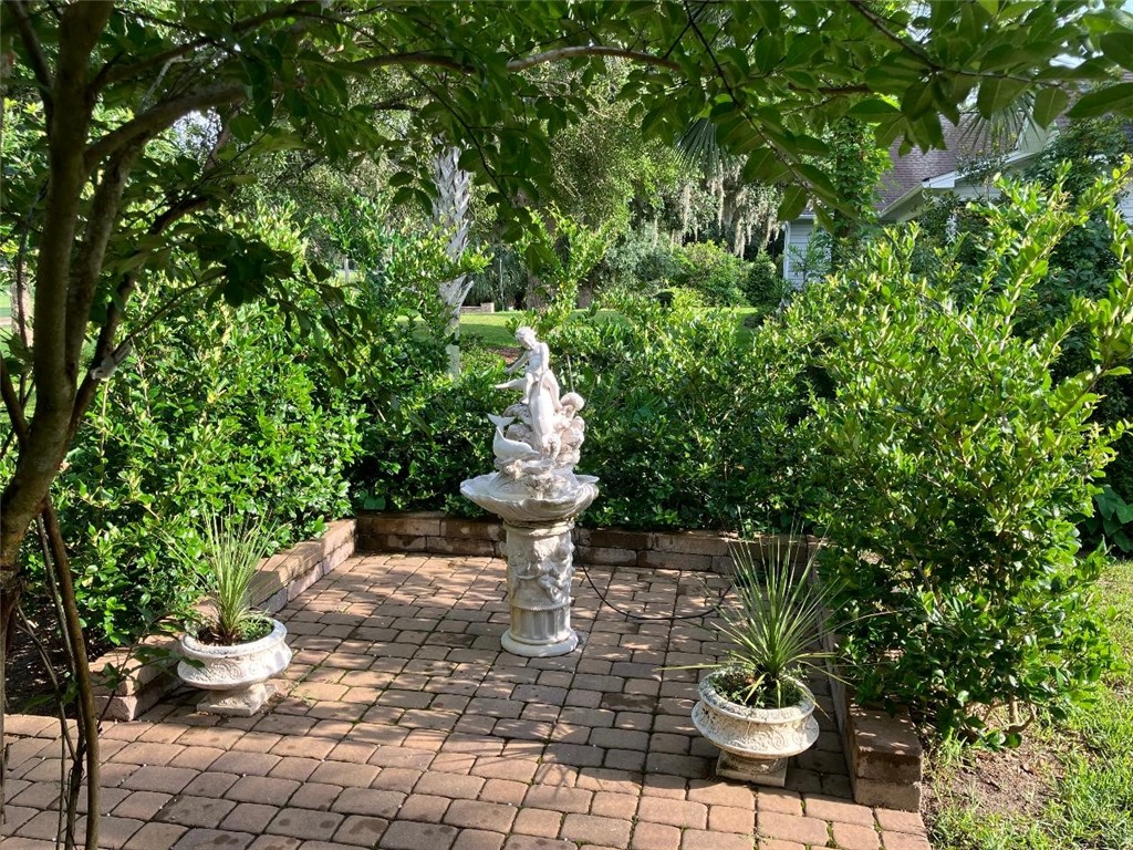 265 Harbor Pointe Drive