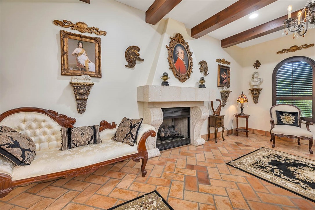 265 Harbor Pointe Drive