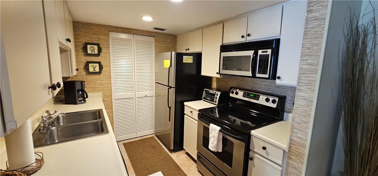 1440 Ocean Blvd 225