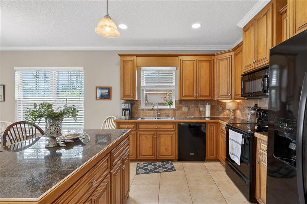 147 Sweetwater Blvd