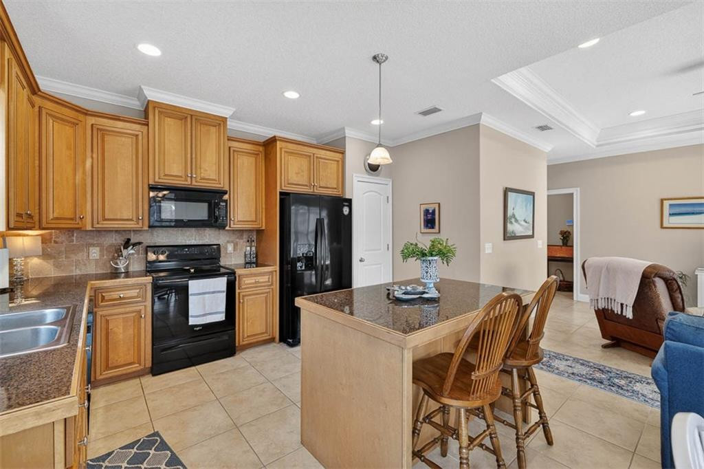 147 Sweetwater Blvd