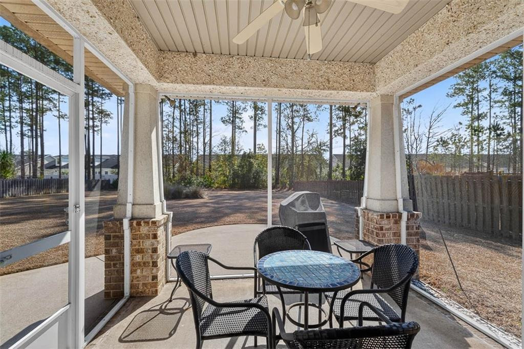 147 Sweetwater Blvd