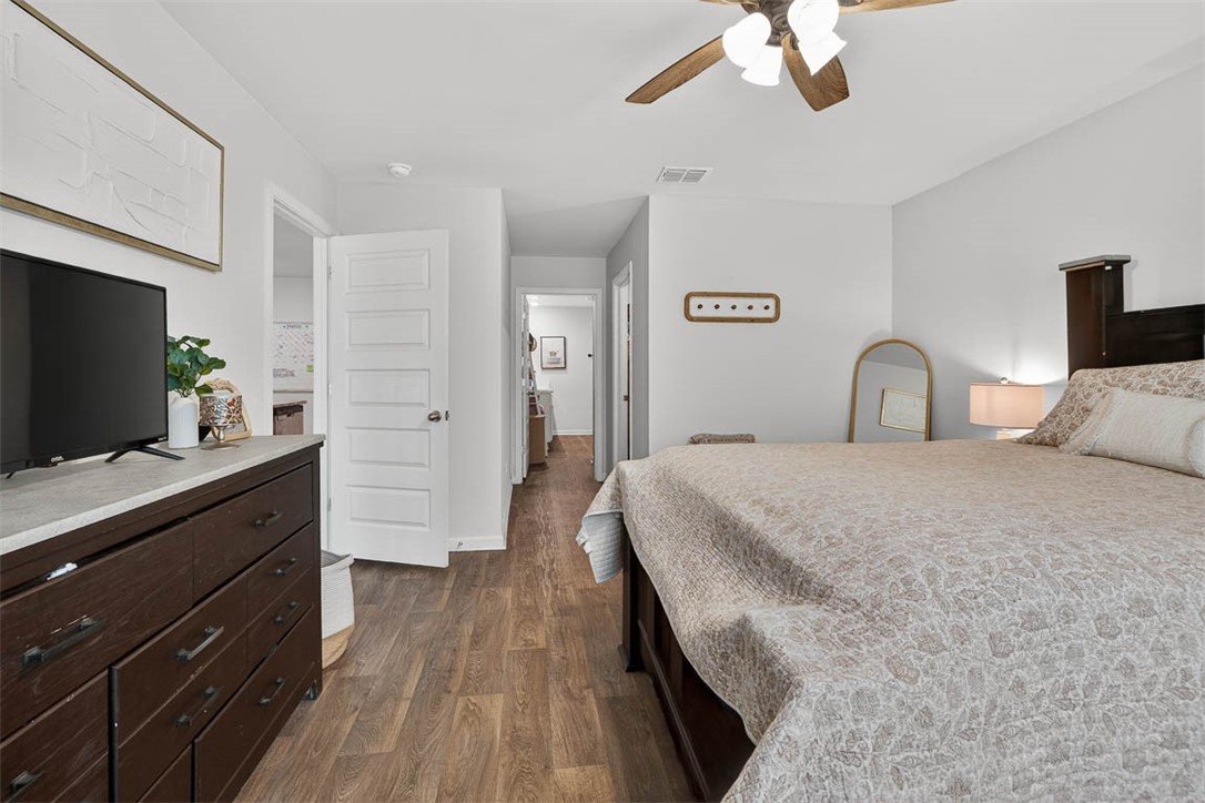 516 Autumns Wood Circle W