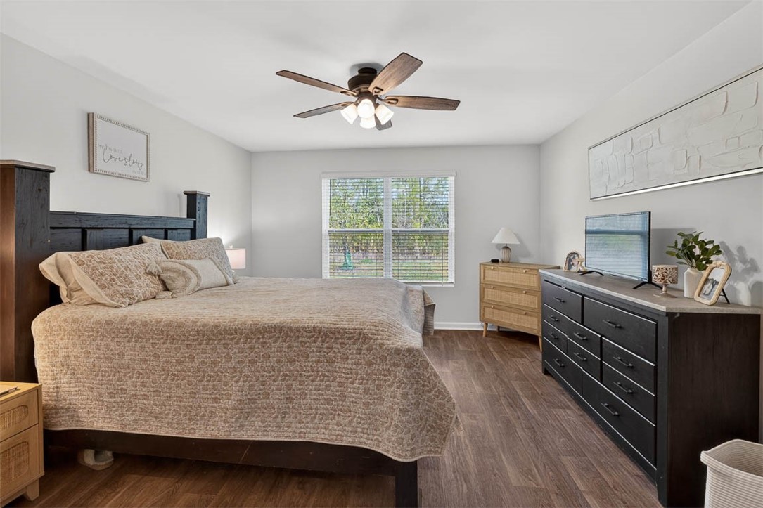 516 Autumns Wood Circle W