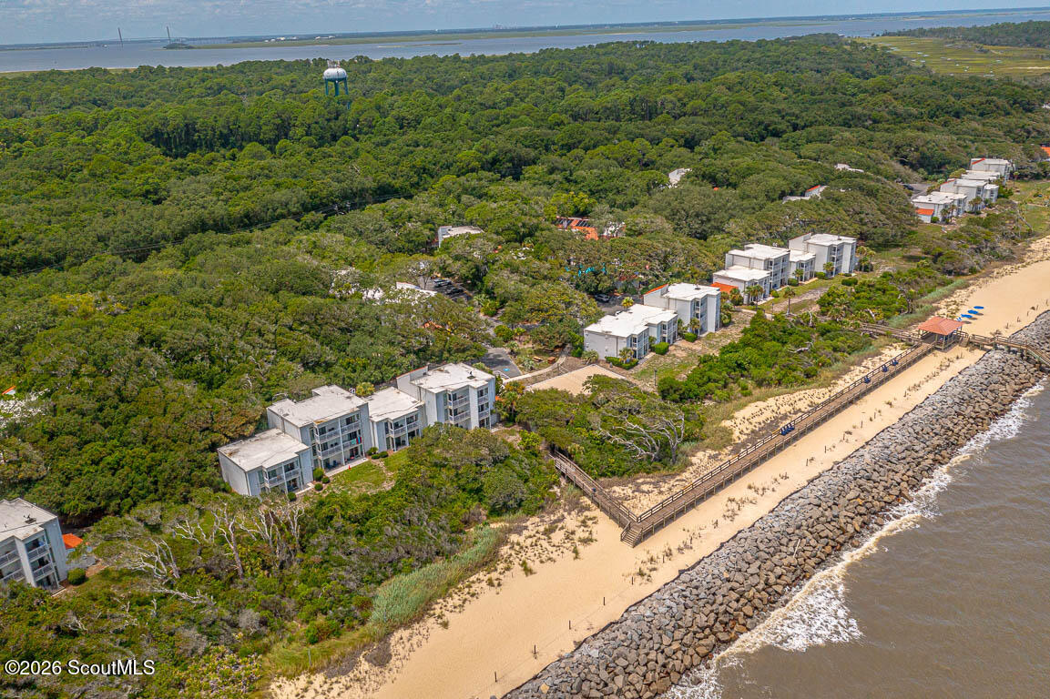 1175 N Beachview Drive, 378