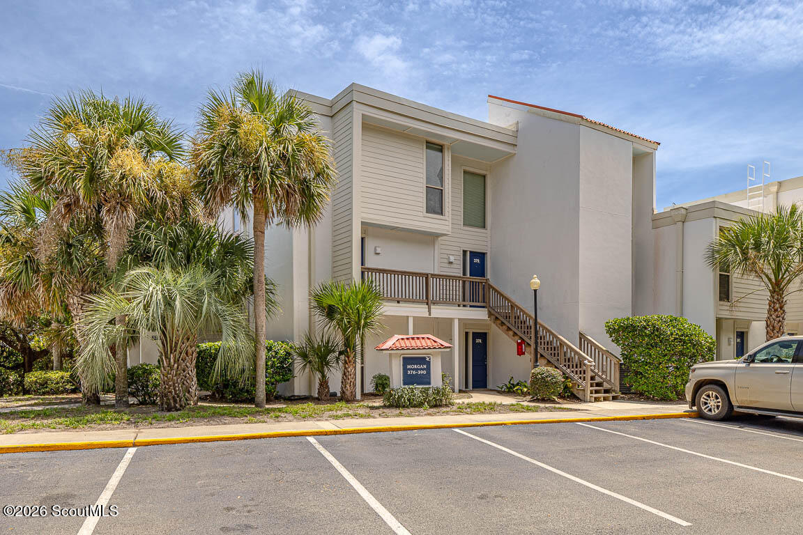 1175 N Beachview Drive, 378