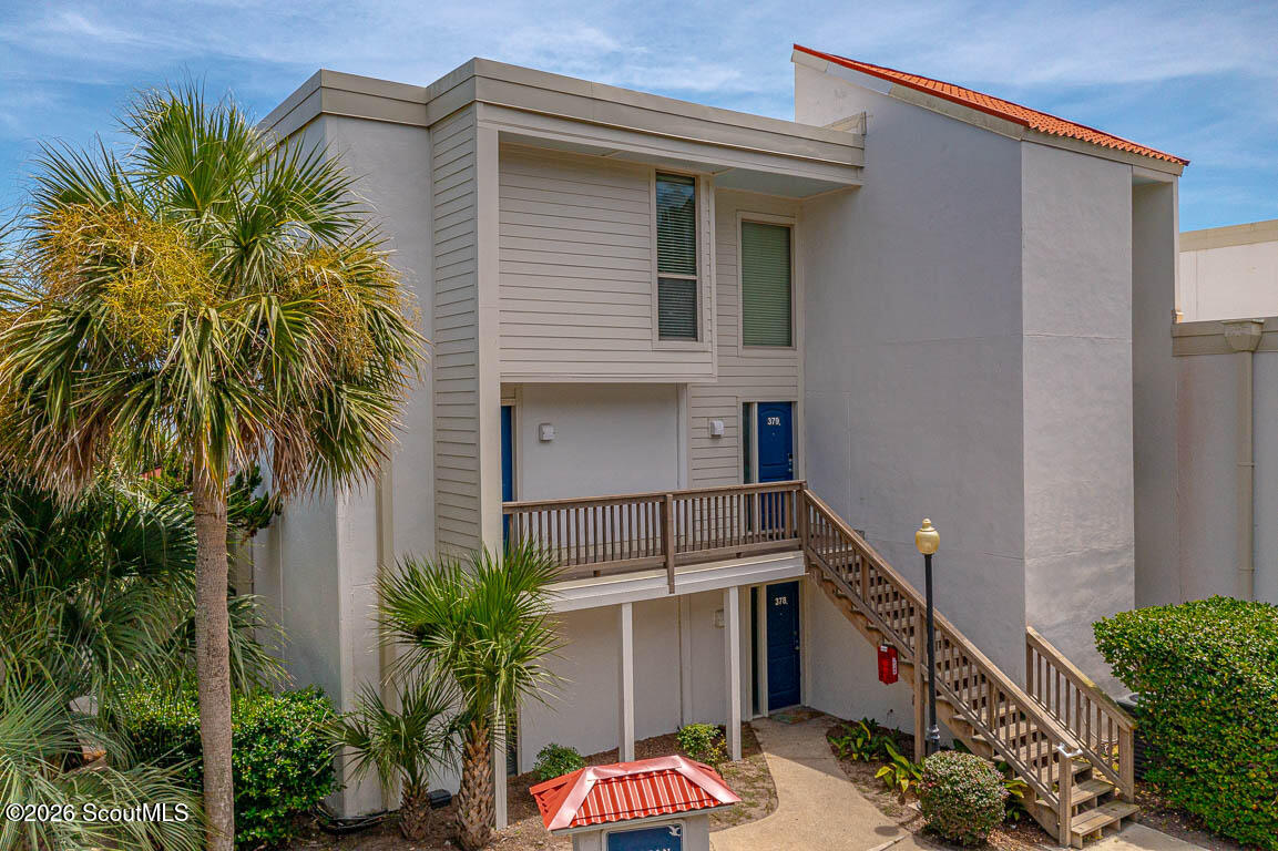 1175 N Beachview Drive, 378