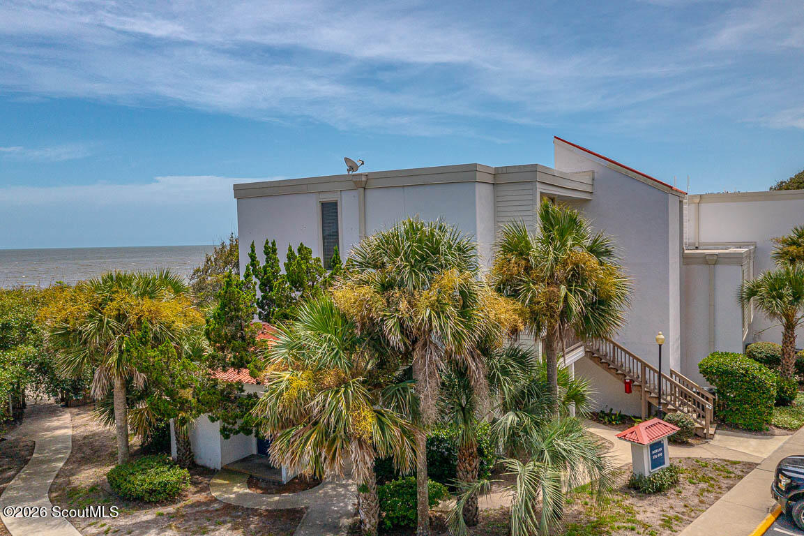 1175 N Beachview Drive, 378