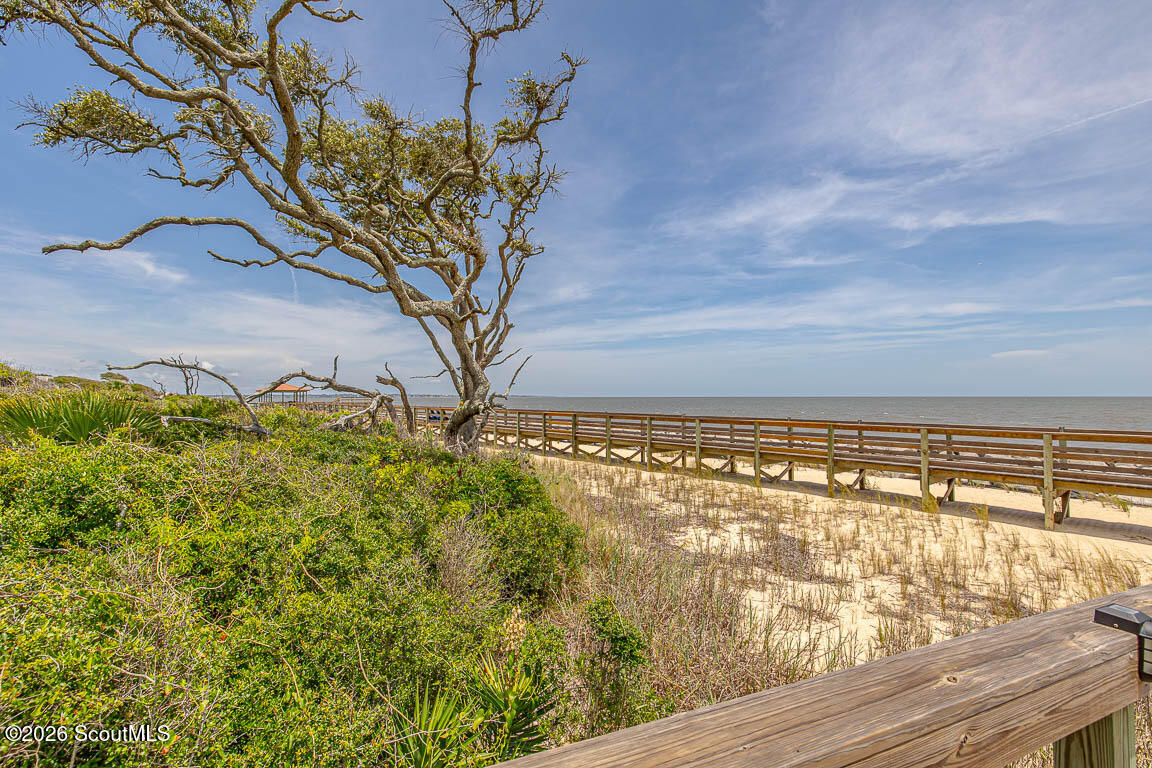 1175 N Beachview Drive, 378