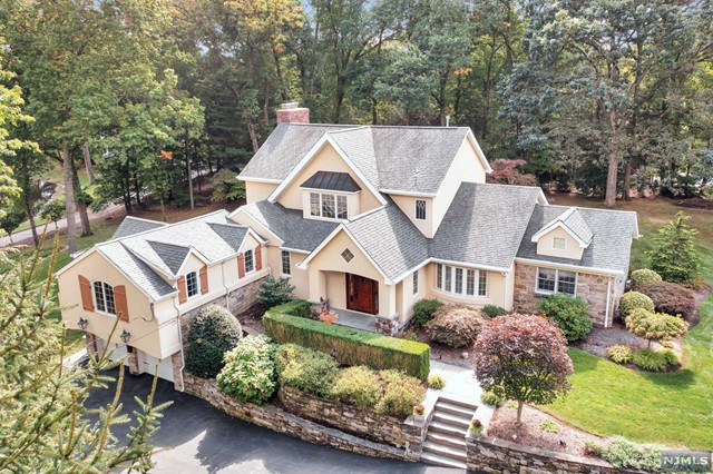 650 Fairview Place